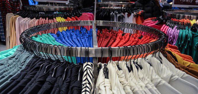 Kolejna złodziejka ubrań zatrzymana w olsztyńskim centrum handlowym