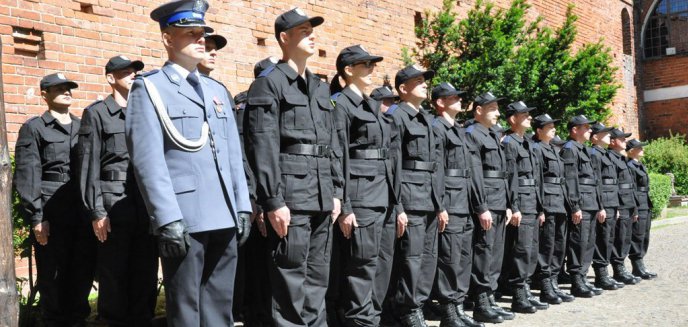 Artykuł: Nowi policjanci uzupełnią wakaty w olsztyńskiej komendzie
