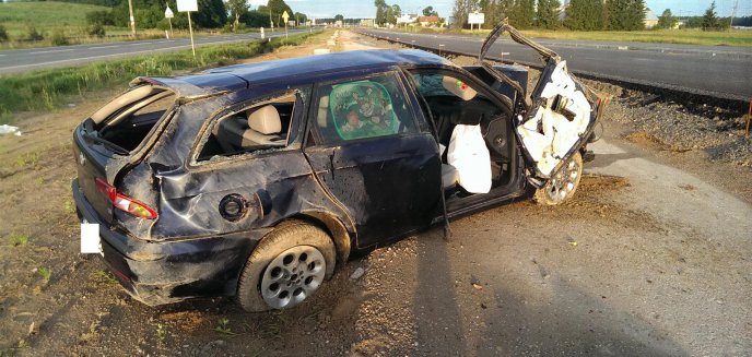 Artykuł: Wypadek pod Olsztynkiem. Za kierownicą pijana 29-latka, a obok 3-miesięczne dziecko