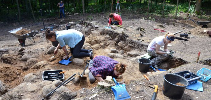 Artykuł: Badają zabytkowy grobowiec w Bukwałdzie. Będzie nowa atrakcja turystyczna pod Olsztynem?