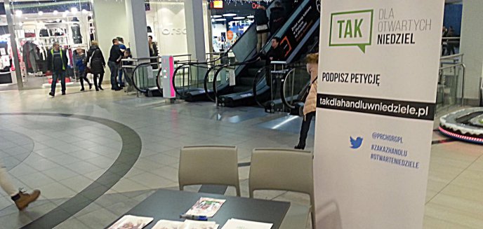 ''Tak'' dla otwartych niedziel. Zbierali podpisy w olsztyńskim centrum handlowym