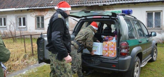 Artykuł: Strażnicy graniczni rozdali świąteczne paczki [ZDJĘCIA]
