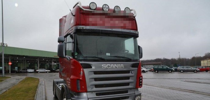 Artykuł: Naczepa i dwa pojazdy ciężarowe odzyskane na granicy w Bezledach