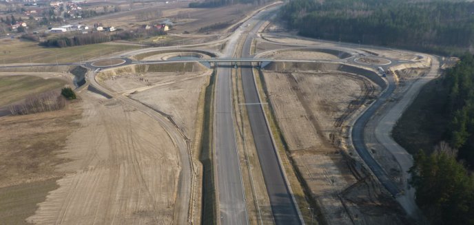 Artykuł: Co słychać na budowie ważnych dróg w regionie? Które kontrakty zakończą się w tym roku?