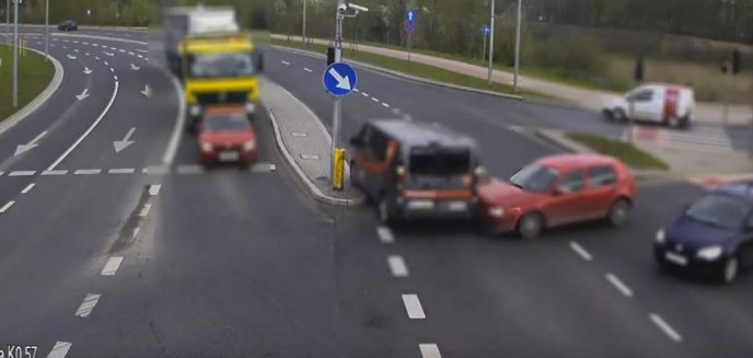 Artykuł: Kolizja na olsztyńskim skrzyżowaniu. Wjechał na skrzyżowanie na ''czerwonym''