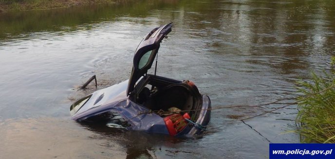 Artykuł: Audi wjechało do Łyny. Kierowca zginął na miejscu