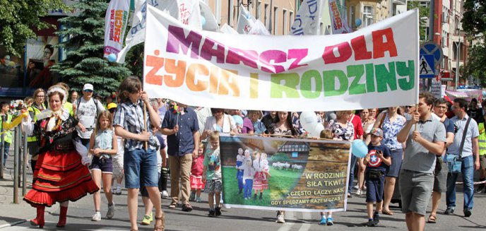 Artykuł: Marsz dla Życia i Rodziny przeszedł przez Olsztyn [ZDJĘCIA]