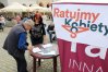 Zbiórka podpisów pod projektem ustawy o prawach kobiet i świadomym rodzicielstwie