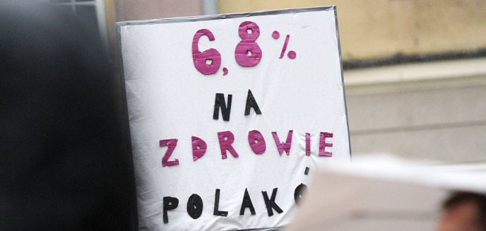 Olsztyńska pikieta poparcia dla lekarzy rezydentów [ZDJĘCIA]