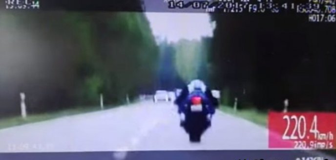 Artykuł: Jechał 220 km/h. Jest wyrok dla motocyklisty