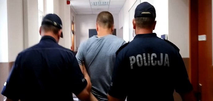 Pijany olsztynianin zaatakował policjanta i obraził ratowników medycznych