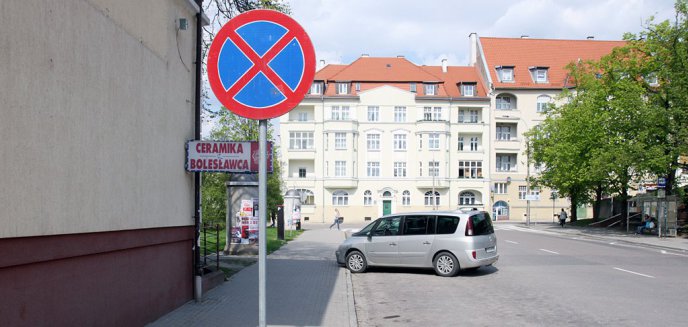 Artykuł: Na placu Pułaskiego już nie zaparkujesz