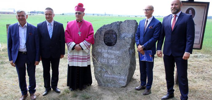 Artykuł: Święto Warmii w Bałdach - na Trakcie Biskupim odsłonięto kolejny głaz [ZDJĘCIA]