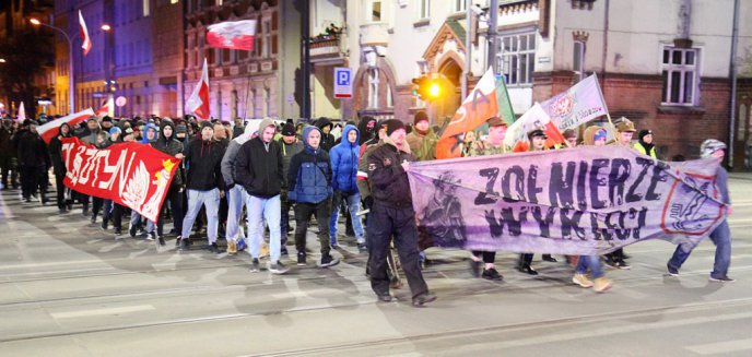 Artykuł: ''Polacy, gdzie wasze flagi?'' Ulicami Olsztyna przeszedł marsz ku pamięci Żołnierzy Wyklętych [ZDJĘCIA, WIDEO]