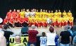 Piłkarze pierwszego zespołu zaprezentowali się kibicom w nowych barwach nawiązujących do strojów z początku lat 90.