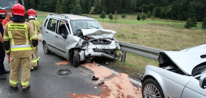 Wypadek pod Olsztynem. W zderzeniu suzuki i BMW ranne m.in. 7-letnie dziecko [ZDJĘCIA]