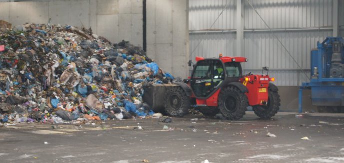 Czy ustawa śmieciowa wpłynie na koszty odbioru odpadów w mieście?