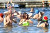 Blisko dwieście osób wzięło udział we wspólnej kąpieli