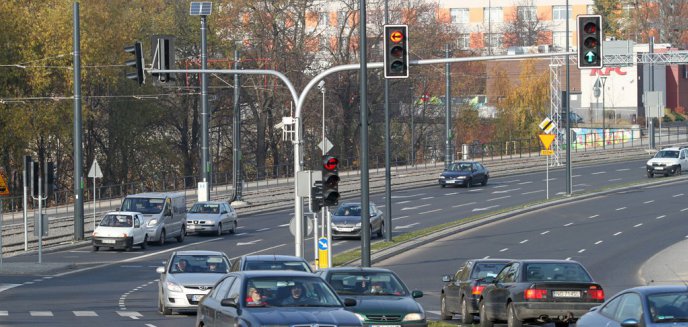 Artykuł: Czy skrzyżowania kolizyjne mają sens? Radna ma wątpliwości