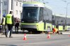 W poniedziałek na ul. Towarowej wykoleił się testowany od lutego tramwaj Panorama