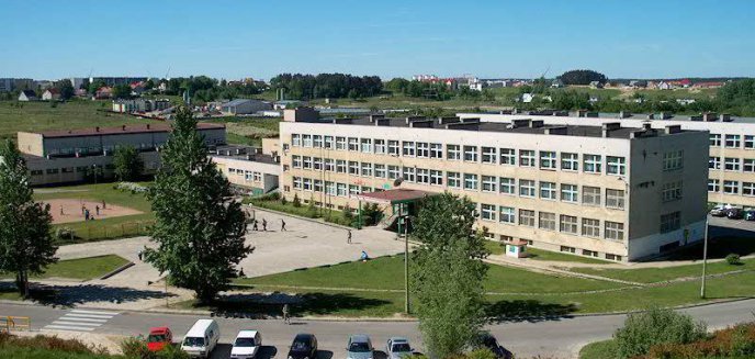 Artykuł: Systemy szkolne w Polsce nie wytrzymują obowiązku nauki zdalnej. Jak wygląda sytuacja w regionie?