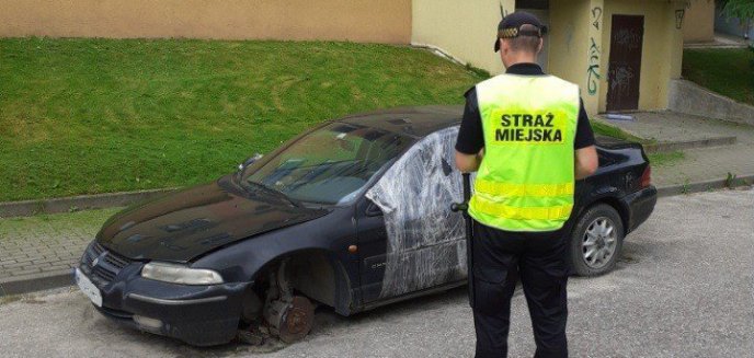 Artykuł: Chevrolet w opłakanym stanie zniknął z ul. Dworcowej w Olsztynie [WIDEO]