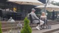 Prezes Stomilu Olsztyn, Wojciech Kowalewski spotkał się z tajemniczą blondynką w drogim hotelu w Olsztynie