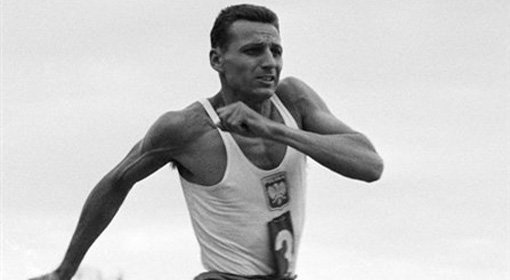 66 lat temu Józef Szmidt pobił rekord świata w trójskoku na stadione Leśnym w Olsztynie! [WIDEO]