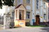 Kapliczka poświęcona św. Rochowi stanęła przy kościele św. Józefa na Zatorzu w Olsztynie