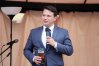 Sławomir Mentzen, ekonomista i polityk Konfederacji, w poniedziałek spotkał się z sympatykami na olsztyńskim Starym Mieście, aby porozmawiać o gospodarce
