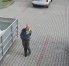 Poszukiwany sprawca kradzieży portfela