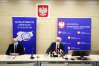 Na konferencji prasowej w kuratorium oświaty, warmińsko-mazurski wicekurator Wojciech Cybulski oraz kurator Krzysztof Marek Nowacki opowiedzieli o zmianach w tegorocznych egzaminach oraz o dofinansowaniu na zakup sprzętu dla nauczycieli