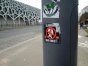 Wulgarna wlepka przy największym z centrów handlowych w Olsztynie