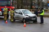 Na skrzyżowaniu al. Piłsudskiego z ul. Augustowską doszło do kolizji hyundaia z peugeotem