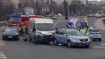 Kolizja trzech aut na skrzyżowaniu al. Sikorskiego i ul. Obrońców Tobruku