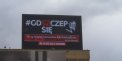 Baner, który pojawił się na telebimie w centrum Olsztyna