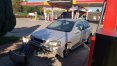 Porzucony opel na stacji paliw przy ul. Pstrowskiego