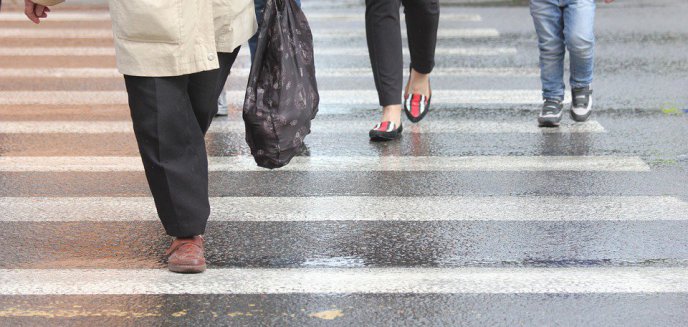 Od dziś wchodzą w życie nowe przepisy dla pieszych i kierowców [WIDEO]
