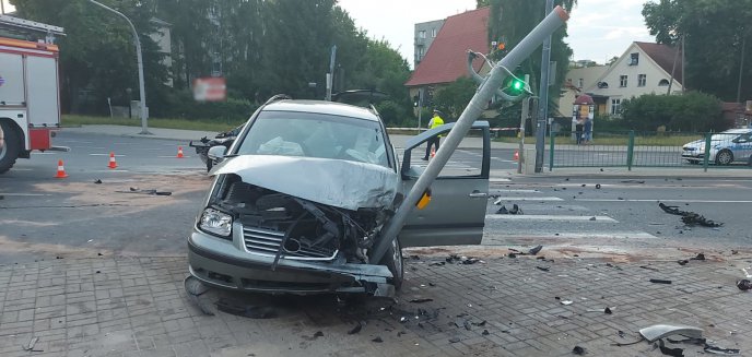 Wypadek na olsztyńskim Podgrodziu. Dwie osoby trafiły do szpitala, w tym dziecko