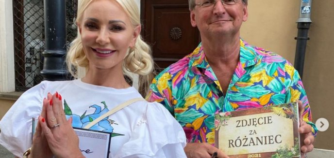 Elwira Smilgin-Brodzik, wokalistka disco polo z Morąga, za zdjęcie z Wojciechem Cejrowskim musiała odmówić różaniec