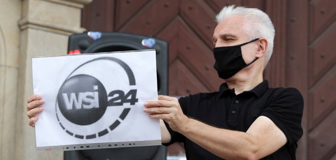 Artykuł: Były udziałowiec TVN-u poturbowany po wczorajszej manifestacji w Olsztynie. Dlaczego miał kartkę z napisem ''WSI24''?