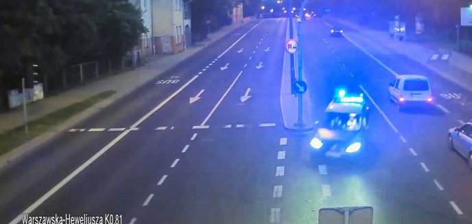 Sceny jak z filmu. Policyjny pościg ulicami Olsztyna za 43-letnim kierowcą alfy romeo [WIDEO]