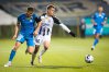 Karol Żwir (z lewej) zdobył jedyną bramkę w spotkaniu 1/32 Pucharu Polski Stomilu Olsztyn z Sandecją Nowy Sącz