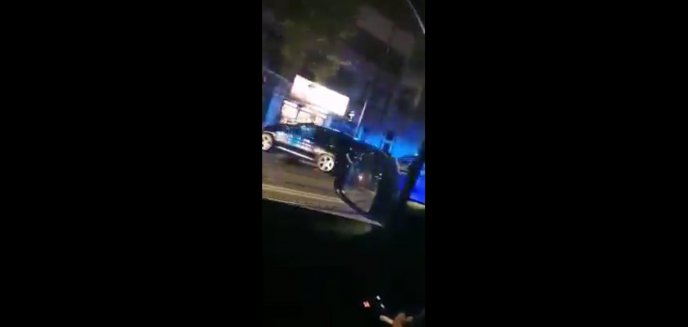 Artykuł: Kierowca BMW uderzył w drzewo pod monopolowym na ul. Kościuszki w Olsztynie i uciekł z miejsca zdarzenia [WIDEO]