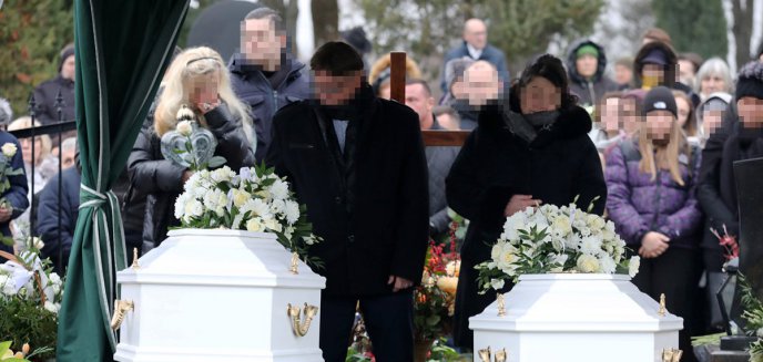Artykuł: Ten wypadek wstrząsnął całą Polską. Łzy na pogrzebie tragicznie zmarłych Weroniki i Sebastiana w Gutkowie [ZDJĘCIA]
