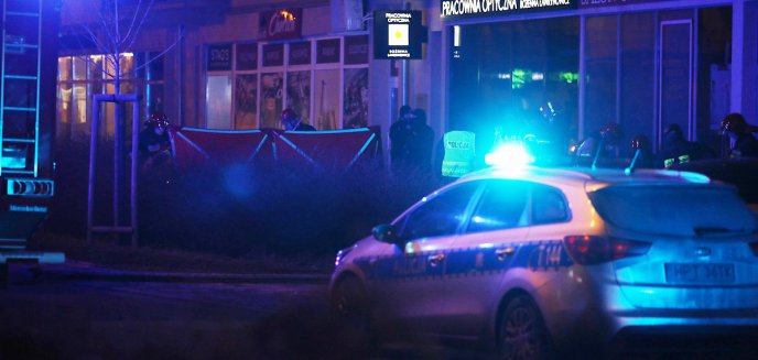 Młody mężczyzna skoczył z dachu budynku przy ulicy Limanowskiego w Olsztynie [ZDJĘCIA, WIDEO]