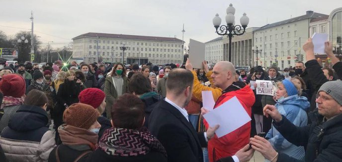 Antywojenne protesty od Petersburga do Kaliningradu [ZDJĘCIA, WIDEO]