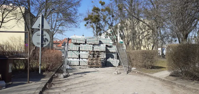 Firmy budowlane pod okiem straży miejskiej. Kierownicy prac z mandatami [ZDJĘCIA]