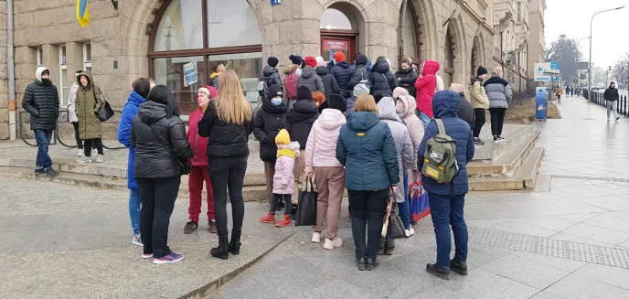 Ogromne zainteresowanie Ukraińców wnioskami o nadanie numeru PESEL. Kolejne wolne terminy są na początek kwietnia