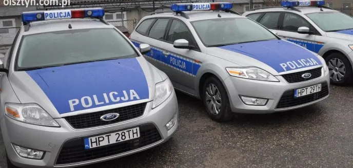 Niesprawne oświetlenie i hamulce, odpadające drzwi w aucie. 24-latek z Podkarpacia wpadł w Olsztynie